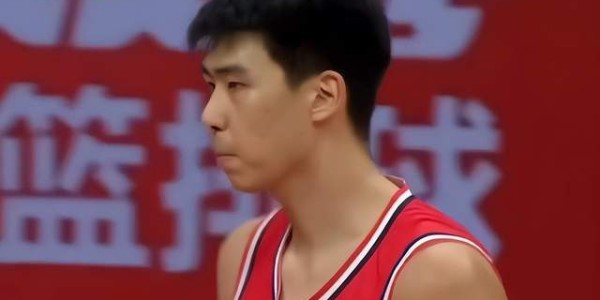 斗球足球直播-17+10+4帽！杜锋弃将再次爆发！碾压克里斯，把山东男篮打绝望了