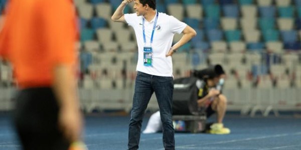 斗球体育直播-【中超观察】让足球回归本身 “大连人现象”才是希望