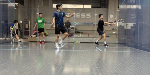 斗球电竞实时更新-她创业时没有人看好，现在却把这项小众运动卷出新高度|壁球|经慧|埃及|储阳|克拉_新浪体育_新浪新闻