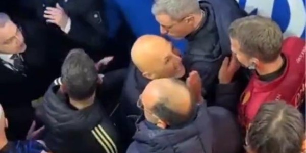 斗球电竞实时更新-【观察】尤文三巨头围剿裁判！从此拒绝人善被人欺