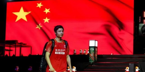 斗球免费直播平台-泰国赛|石宇奇战胜金廷，陈雨菲迎尤杯后首战！|资格赛|中国台北|泰国羽毛球公开赛|中国羽毛球队|广田彩花_新浪新闻