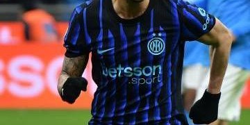 斗球体育赛事直播-恰尔汗伤得正是时候？国米管理层被推上风口浪尖，解决方案猜想！